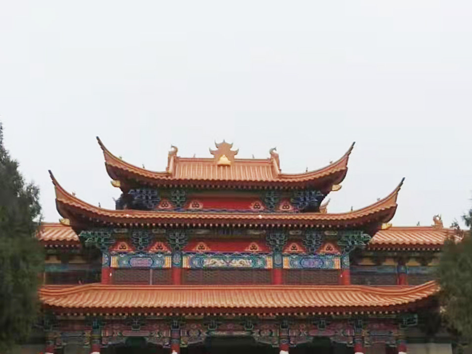 仿古金屬瓦比傳統(tǒng)瓦獨(dú)特的優(yōu)點(diǎn)，現(xiàn)在為什么屬瓦賣的那么好